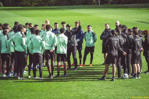 بمشاركة مصطفى محمد.. وحيد خليلوزيتش يقود مرانه الأول مع نانت